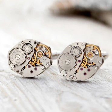 Butoni de cămașă steampunk din mecanisme ceas cu rubine încrustate • DIAMANT • 