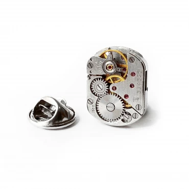 Insignă cu pin de rever steampunk din mecanism de ceas cu rubine încrustate • MEDIO •